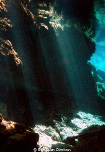 Rays of light at cenotes. by Svetoslav Dimitrov 